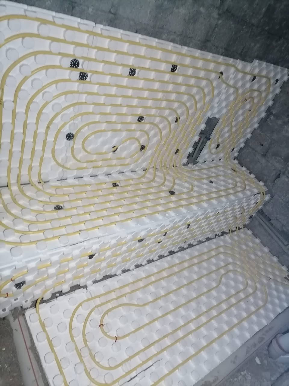 الهاتف: ***********
- لتركيب المدافئ المركزية، المشعات، الحمامات التركية، 🛋️ للمنازل والأماكن العامة. 🏣✅
في جميع مدن وبلدات العراق التي تحتاج إلى التدفئة 🏢🌏
نحن، مثل ميلاني، على دراية بهذه الاختلافات!️
يتم تنفيذ أعمالنا تحت إشراف طاقم ماهر ومتمرس. 🔎👥
نحن نقدم ضمانًا لمدة عامين على جميع أعمالنا. ❗🔰
3) منتجاتنا من أكبر الماركات في العالم مثل الإيرانية، التركية والإيطالية.
4) نقدم أكثر الأسعار تنافسية في كل أنحاء البلاد. ✅
شوفاج أقدم تقنيه لتدفئه في العالم كلها
