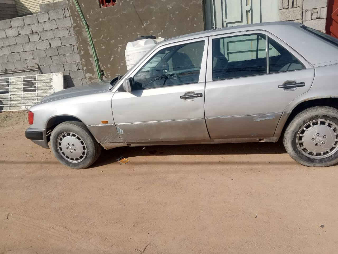 مارسدس دب
سعر بلاش 35 قفلها بدون معاملة 
 موديل 86 سنوية وارقام جدد قادسية 
مكينة وكير بطة 3000 حاوية حدادية وتايرات جدد كهربائيات شغالة سيارة نكرة سلف ترايك وين متريد
 مكانها كربلاء رقم راعيها مكلف بنشر 
*********** سيد كريم
