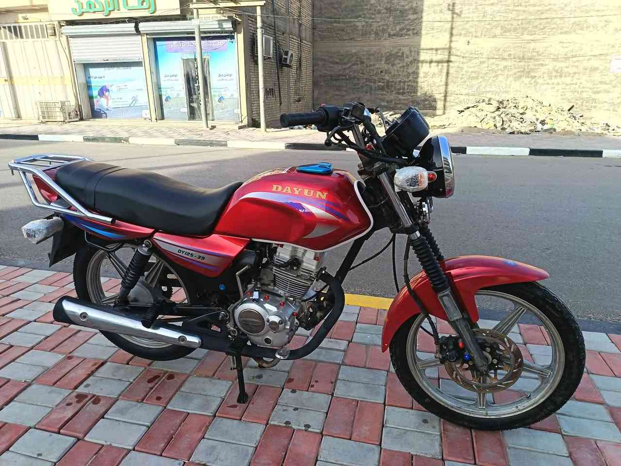 سلام عليكم دايون عضم مديل 18 أصولي أصولي مداور وين مايعجبك ماعوزها شي ابد الف ماذب مال جناي مرتبه كهربائيات بريكات تايرات زوج جدد اشاير لايت بك لايت كامله كلها السعر 700 مجال كلش بسيط العنوان كربلاء الاتصال ***********
