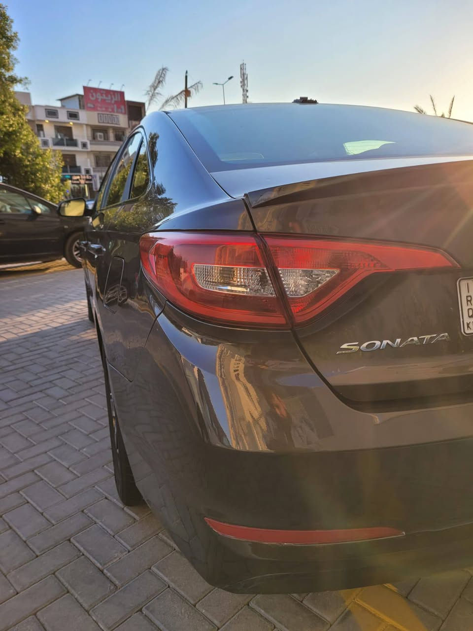 1= سوناته 2017 امريكي
2= محرك 2400 GDi_C1

3=حادث جاملغ مبدل وربع البنيد  بدون دواخل 

4=محرك 

5=كير 

6=حداديه جاهزه 

7= تدفيه + تبريد ثلج 

8=تخم تاير تخم ويلكب حجم 17

9= سياره جاهزه بدون اي نقص 

10= سياره رقم أربيل الجديد سنويه وهزه كاملات بسم عربي 

11= مكان السياره بغداد حي الجهاد شارع الشارقه 

12= (***********) سعر 115  وبيها مجال بصيط
