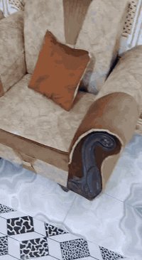 سلام علايكم قنفات عدد عشرة مقاعد للبيع ماستعملات جدد اللسعر 300 وبيهن مجال… ادخلي خاص او تتصل عليه ***********
