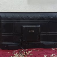 شاشه SHOWNIC • 42 بوصة • شاشه مكسورة