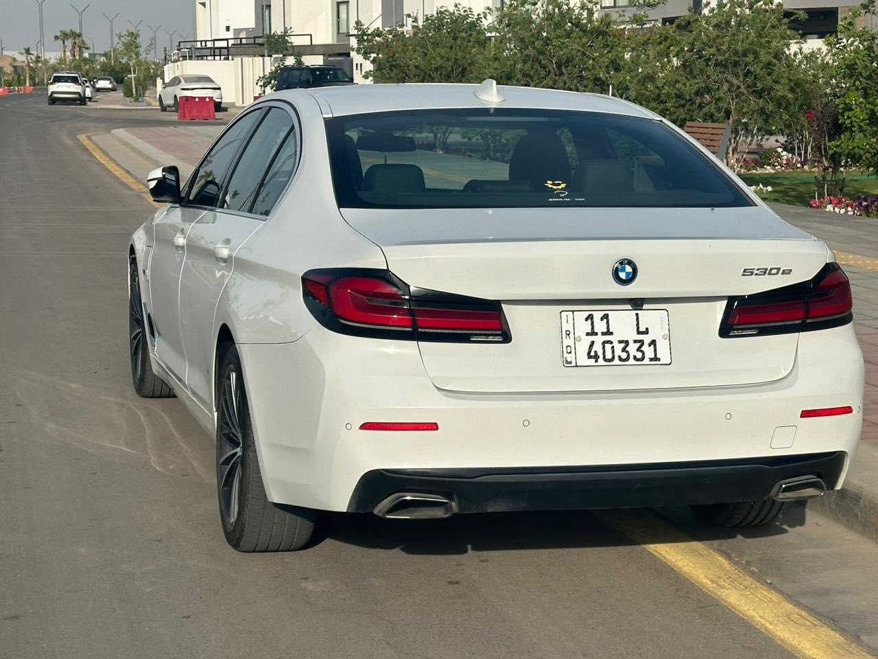 السلام. عليكم.  BMW530E
2023وارد امريكي  حادث جاملغ خلفي رصعة فقط والدعامية الاماميه فقط كير محرك شواصي لفود ايرباك كلة كفالة وبشرط الفحص ممشى السياره 83 الف كيلو 
السياره فول. مواصفات 
حساس امامي + خلفي 
رادار امامي +خلفي 
مري شفط + رادارات
فتحة سقف 
كشنات جلد وبقية الموصفات المعروفة بل E 
بيها فقط جاملغ خلفي صبغ  فقط والدعامية 
بقية السياره كفاله عامة رصع وخدش وتكحيل وبارد 
مكان السياره بغداد 
السعر 340 وبيها مجال بسيط 
***********

