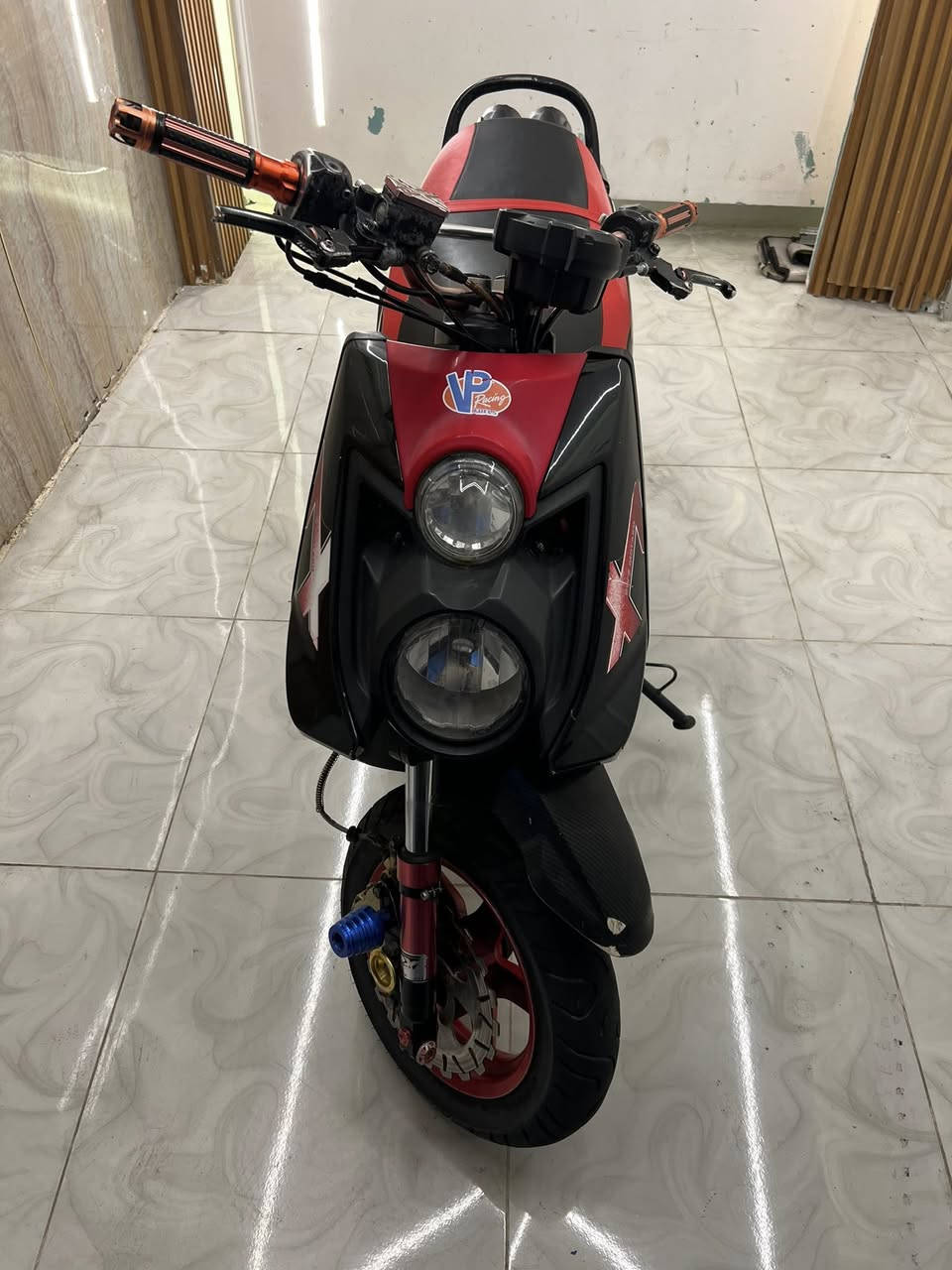 السلام عليكم دراجه سكنس جبلي دراجه أخت الرمبه تايرات جدد بيهه دبلات اماميه رياضي وصدر امامي رياضي دراجه جديده السعر 900وبيه مجال مكاني بعقوبه للستفسار ***********
