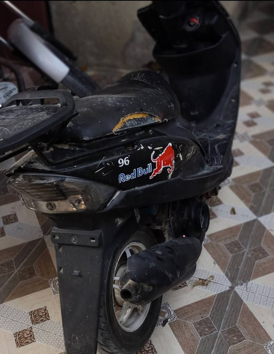 السلام عليكم دراجه ماكس عدله مستعجل على بيعتها كفرات بلادي صلنصه بلادي دواخل بلادي لايت زنون بوشه ٤٩ سعرها ٤٠٠ ألف مكانها كربلاء الحر حي العسكري الرقم ***********
