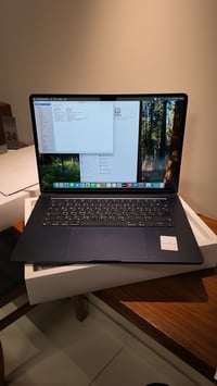 اجهزه الماك بوك المتوفره شرق اوسط كامل ملحقات  Macbook Air M2 512 GB H...