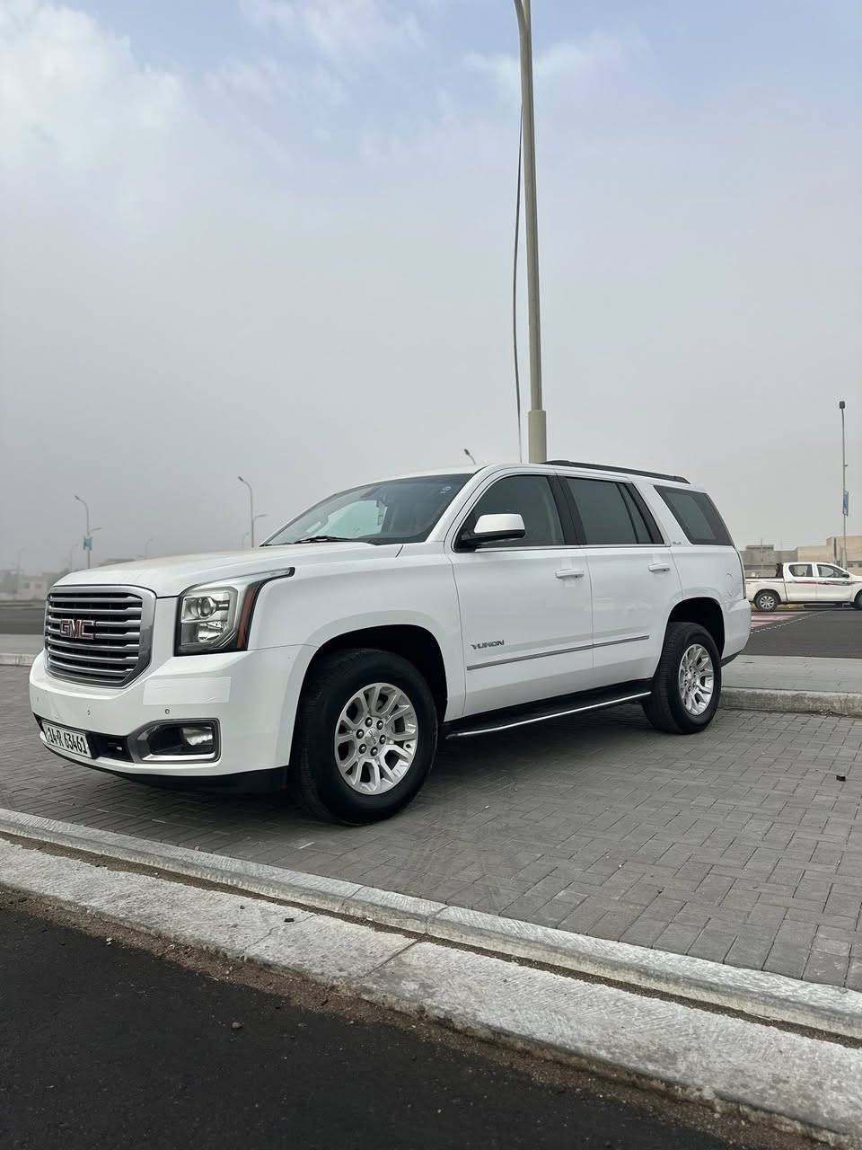 السلام عليكم 

GMC يوكن
2019
بصره باسمي تحويل ثاني يوم
 وارد خليجي جديده @@@##@مامتعوبه مكينه كير مكفوله من كلشي وبيه نانو سستم 
مغلفه ارضيه وكشنات درجه اوله 
تايرات دلوب 
ماشيه 125 حقيقي 

مواصفاتSLE معروفه سويج عدد 2

حساسات امامي خلفي
مانع تصادم 
دوسات كهرباء 
كشنات كهرباء 
قاصه 
شاشه كار بلي   

هاتف/***********
مكاني بصره حي الكفاءات
