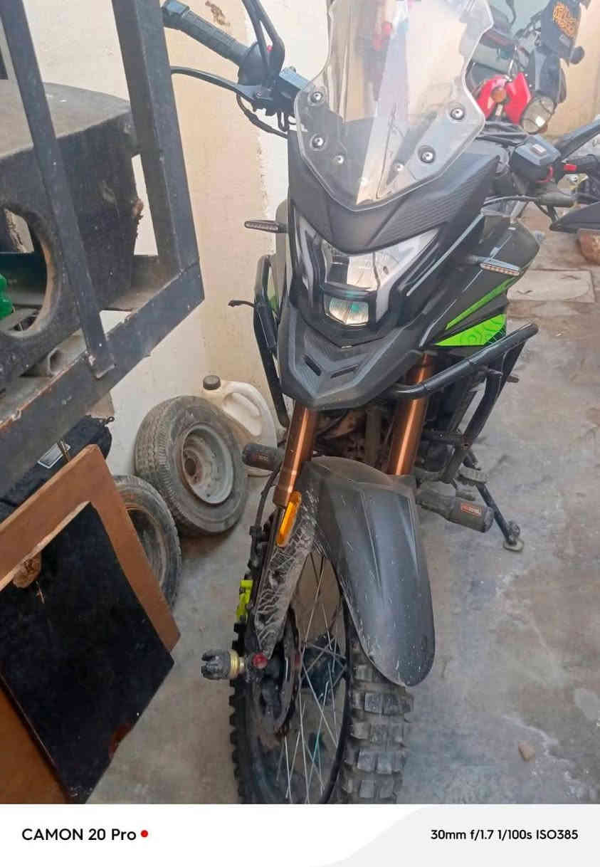 سلام عليكم ادفنجر2025ماشيه10الف الدرجه جديده معنه الكلمه مكفوله من كلشي السعر3150بيهه مجال قليل العنوان بغداد/بغداد جديده الرقم***********
