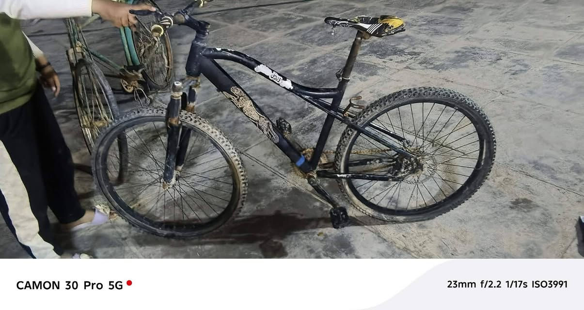 باسكلات البيع سعر لواحد ب30.   لتواصل. *********** مكاني الحمزه شراقي
