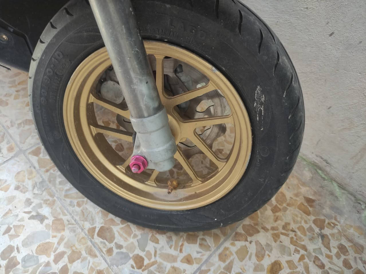 دراجه تفصيخ صدر وياله ضفيره صالنصه شيال دبل شتريد راسلني وتدلل لحيه اربعه روله بلاديه رباط ستيرن توصيل موجود


**إذا كنت صاحب هذا الإعلان وتريد حذفه لأي سبب، رجاءا أرسل رسالة إلى الدعم الفني**