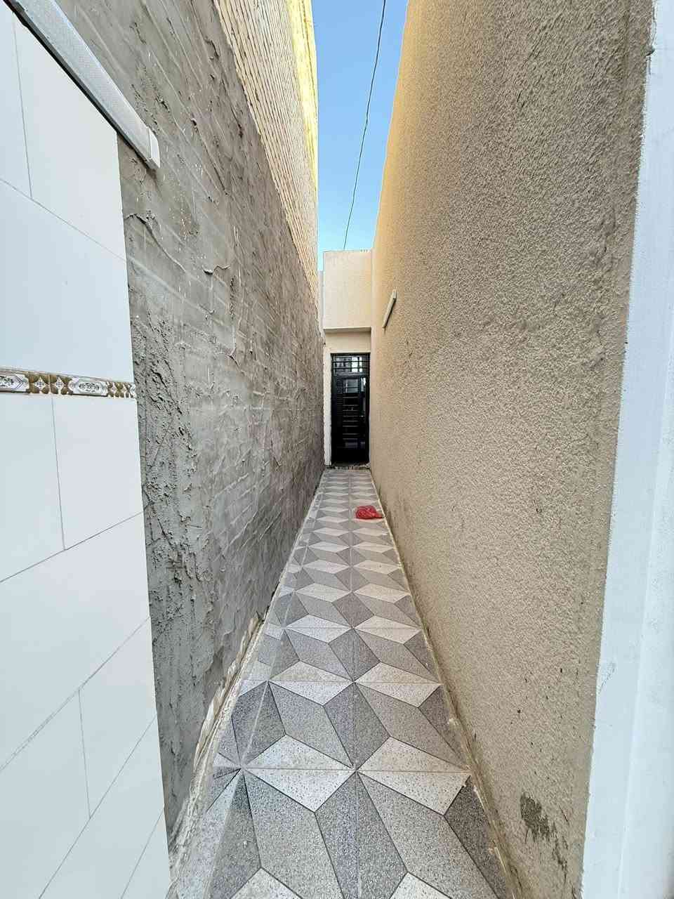 لسعر 130 وبي مجال 

مكتب الموسوي للعقار 
***********
