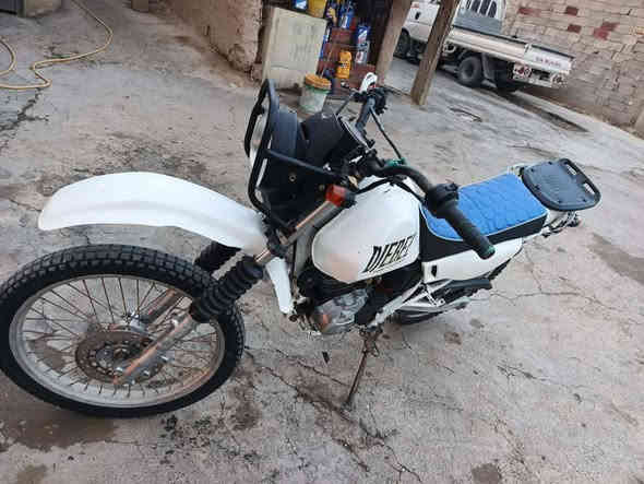 للبيع قفاز ياباني. مكينه بانده  جاهز سلف وهندر 
السعر 900 وبيه مجال 
الشراي يتصل ‏‪***********‬‏
ملاحضه مكاني واسط قضاء بدره
