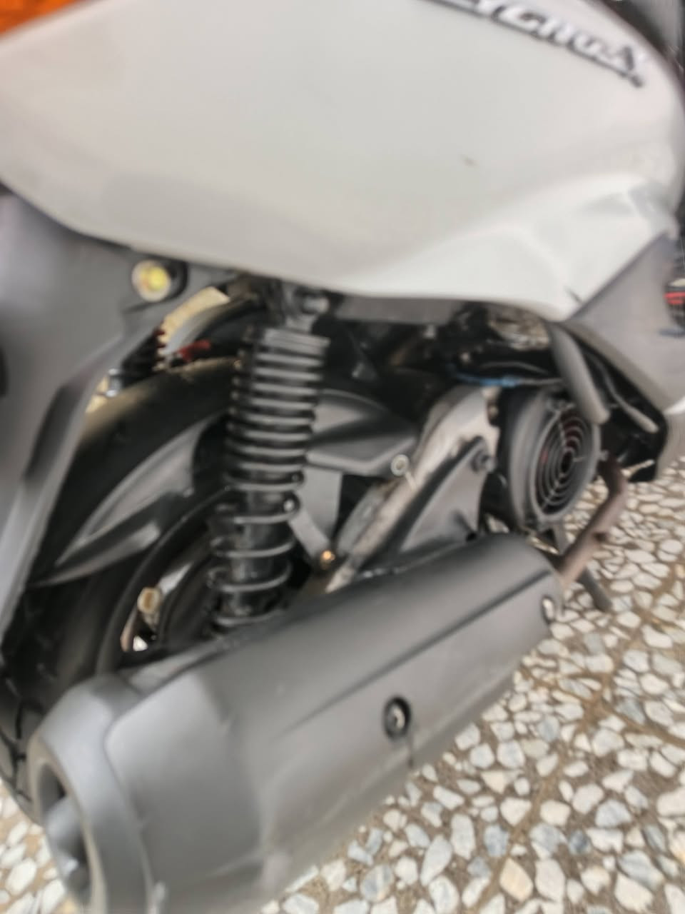 سكنز نثيه جدا نظيفه مابيه اي نقص مكاني الاعظميه
السعر ٦٥٠ تلفون
***********
