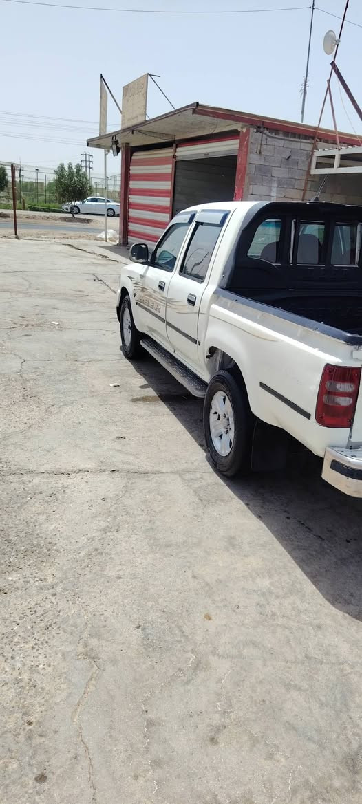 سلام عليكم دير للبيع موديل ٢٠١١مشروع وطني تحويل مباشر  رقم قادسيه سياره عله وضع مكفول كفاله عامه من ضربه وتبديل مكينه وكير وحداديه جديده تخم تايرات جدد مكانه ديوانيه البدير رقم *********** سعر ٥٣وبيه مجال
