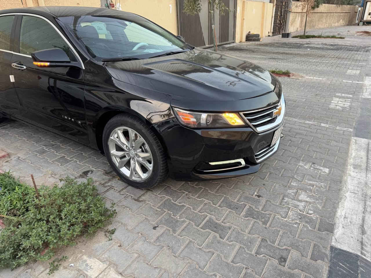 السلام عليكم 
للبيع او مراوس
امبالا 2018
فئه LT
رقم بصره حره تحويل 
حادثها موضوح بلصوره طرف البنيد فقط ومعدل نفسه 
مكينه كير كفاله
السعر 135
التواصل : ***********
‭775 304 5744‬ شط العرب, البصرة
