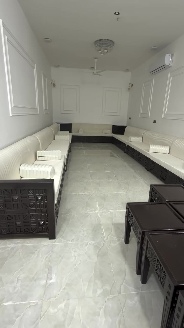 قنفات (كويتيه اسفنج الاصلي مختوم البقلي )اخو الجديد القياس 24متر بيع مستعجل السعر مليونين ونص 2500الاتصال على الرقم ***********مكان ناصريه مركز قرب جامعه ذي قار
