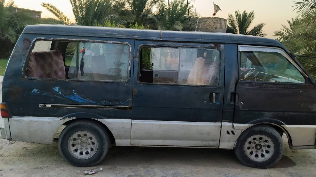 السلام عليكم كيا بستا 94رقم بغداد دولي حمل بسمي تحويل ثاني يوم سنويه27 محرك يصرف كير جديد شاصي من جهة العبري معمر بيع او مراوس بفتون ونتفق على الفرق السعر 25 بغداد تقاطع النهروان ***********
