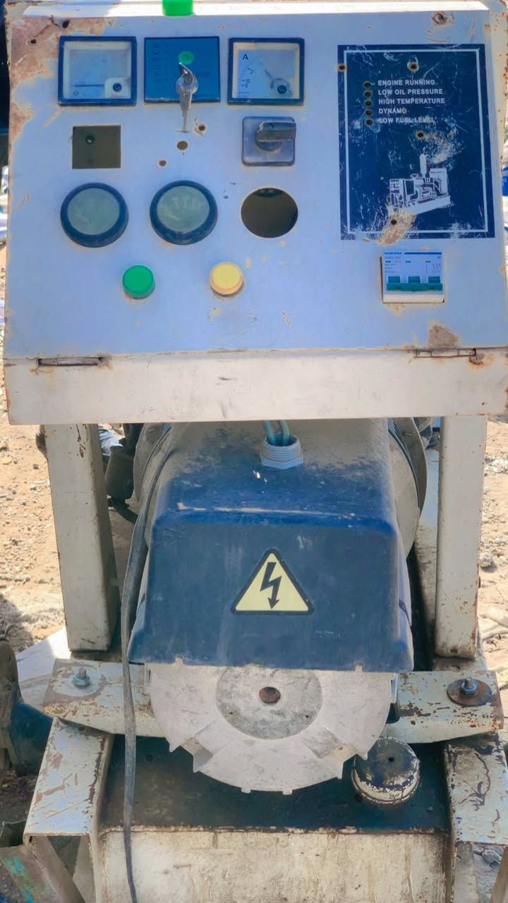 مولد لستر بتر 3 بستم شغال للبيع راس التوليد 15 كيفي العنوان بغداد/ ابوغريب للاستفسار والاتصال ع رقم الهاتف ***********
