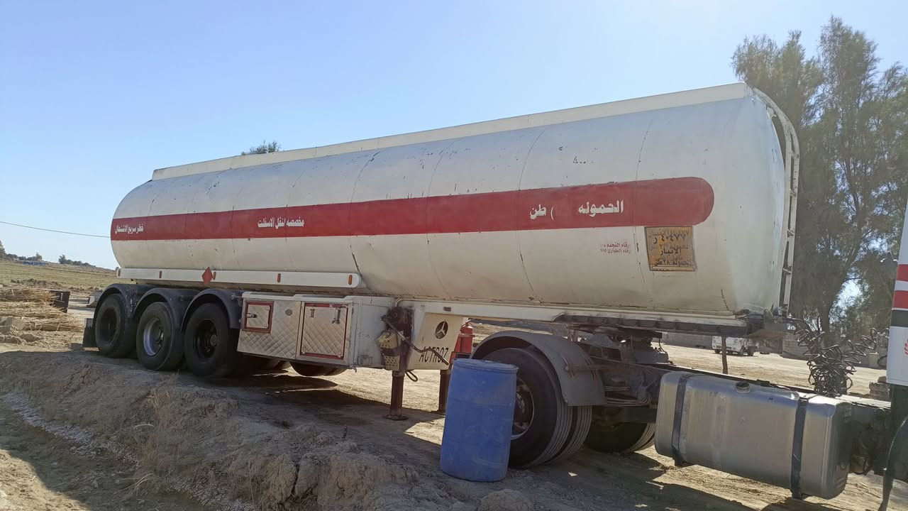 للبيع تانكي فوزله مقلف سبرنك وثالث جوبلس حموله 32 ،  تايرات 22.5 كاك ابو 5 سعر 60وبيه مجال *********** سكن بابل
