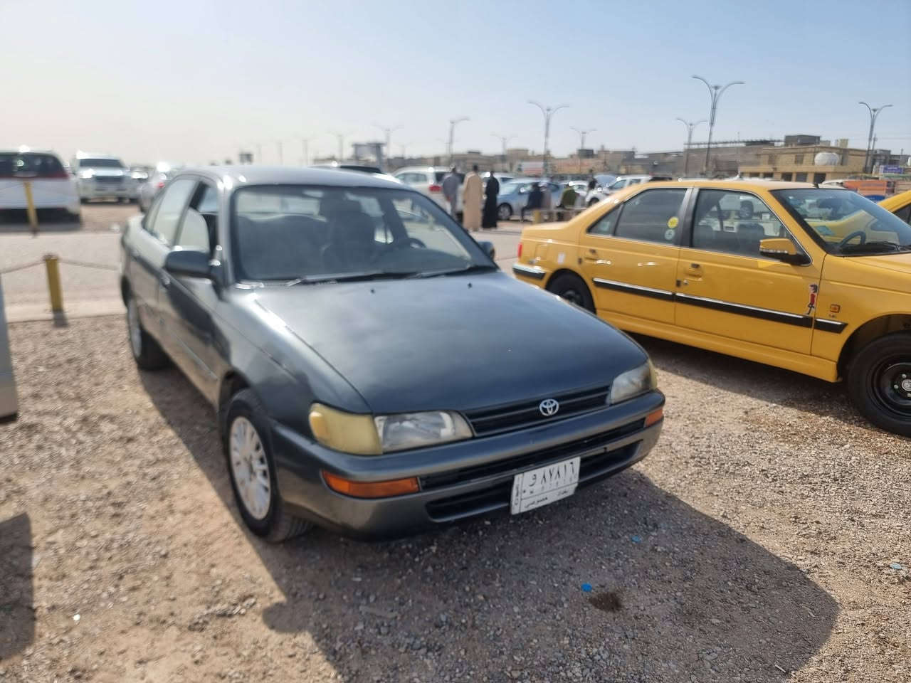 السلام عليكم
سيارة كورولا موديل 1992  للبيع 
السيارة مصبوغة عام قبل شهرين بدون حادث تجديد صبغ فقط 
كير و محرك شغالات و التبريد سستم كامل فقط ضعف في الكومبريسر 
السعر المطلوب 43 ورقة 
للتواصل الرجاء الاتصال على رقم الهاتف فقط 
***********
