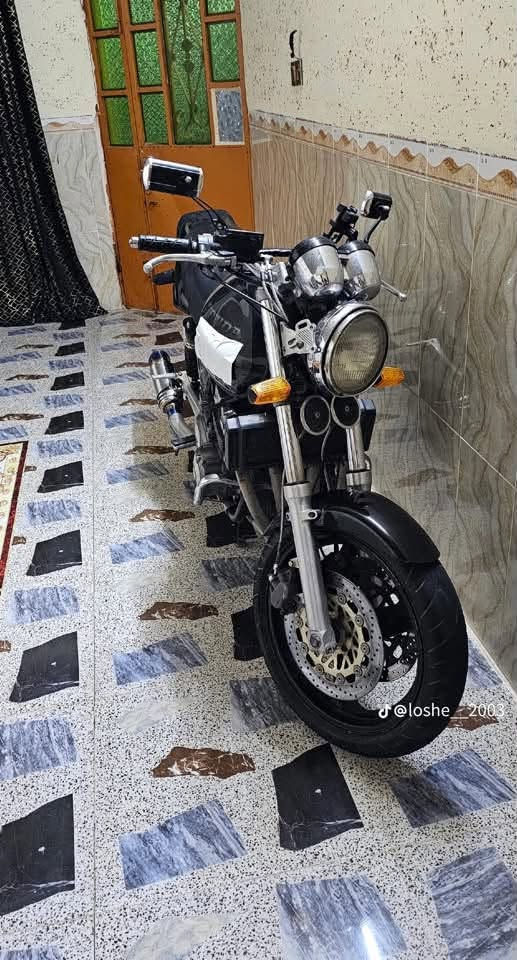 لبيع سيبي فور 400
دراجه حيل نضيفه 

دينار ما تصرف على 

محرك مكفول شرط جيب وياك فيتر 

دراجه محرك سلفر إذا ما تعرف روح اسال اضبط  من لون اسود 

مكان دراجه موصل ايسر 

سعر 1900بي مجال حك جيه 

*********** 

شراي انتصال او راسلني واتساب
