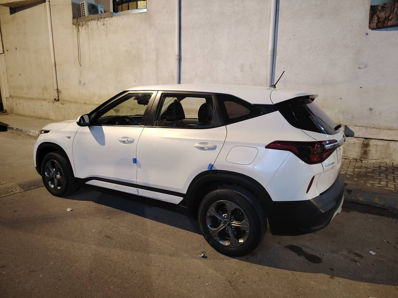 كي سليتوس وارد  كوري موديل 2022 رقم بصره حره تحويل ثاني يوم كفاله عامه ضربه وصبغ وتبديل مكينه 1600 تيربو فول موصفات سعر 162 $ رقم لهاتف ***********
