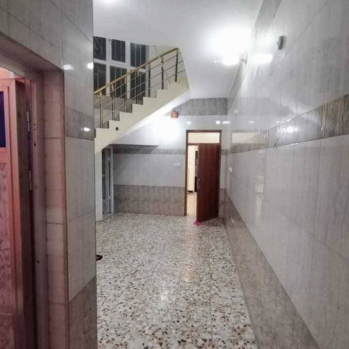 للأيجار مشتمل بالزهراء ١٠٠ متر طابقين استقبال+ مطبخ+ غرفتين نوم وصحيات للاستفسار ***********
