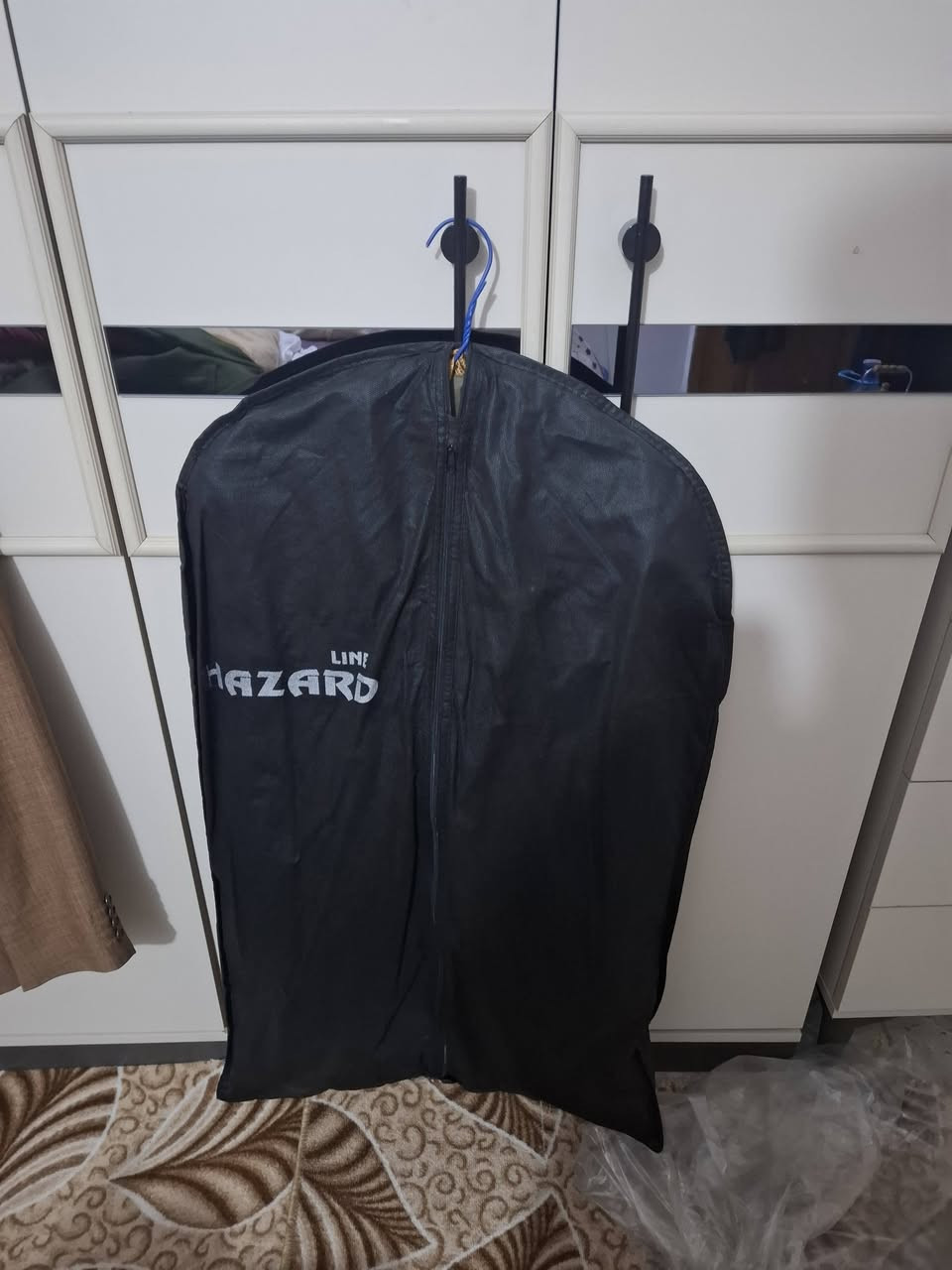 سلام عليكم عندي قوط شبابية قسم باالله مرة وحدة ملبوسات وجاكيتات كذلك الواحد ماخذة التوكسيدة العسلي 3 قطع ماخذة 125 والصاجي با 90
 شرط ملبس واحد أريد ابيعهن مايصيرن عليه لبسة وحدة وعفتهن


**إذا كنت صاحب هذا الإعلان وتريد حذفه لأي سبب، رجاءا أرسل رسالة إلى الدعم الفني**