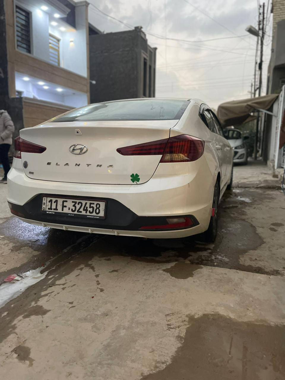 سيارة  النترا موديل 2019 نص فول، أمريكي، سعرها شده وتلاثين. للاستفسار: ***********.”
