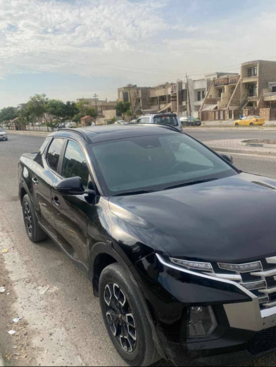 السلام عليكم سانتا  كروز للبيع   موديل2022
المواصفات فول 

بصمه تشغيل و ابواب 

فتحة سقف 

كشنات تدفئة 

لايت و بك لايت led

شاشه دجتل 

محرك 2500 تيربو 

كشن كهرباء وبعد بيها هواي مواصفات 

 وصور حادث بمنشور مصبوغه صفحه

بدون تبديل  

ماشيه 47الف ميل سياره

رقم بغداد تحويل ثاني يوم 

السعر215وبيه مجال 

مكان السياره شهداء البياع  

رقم التلفون ‏‪***********‬‏
