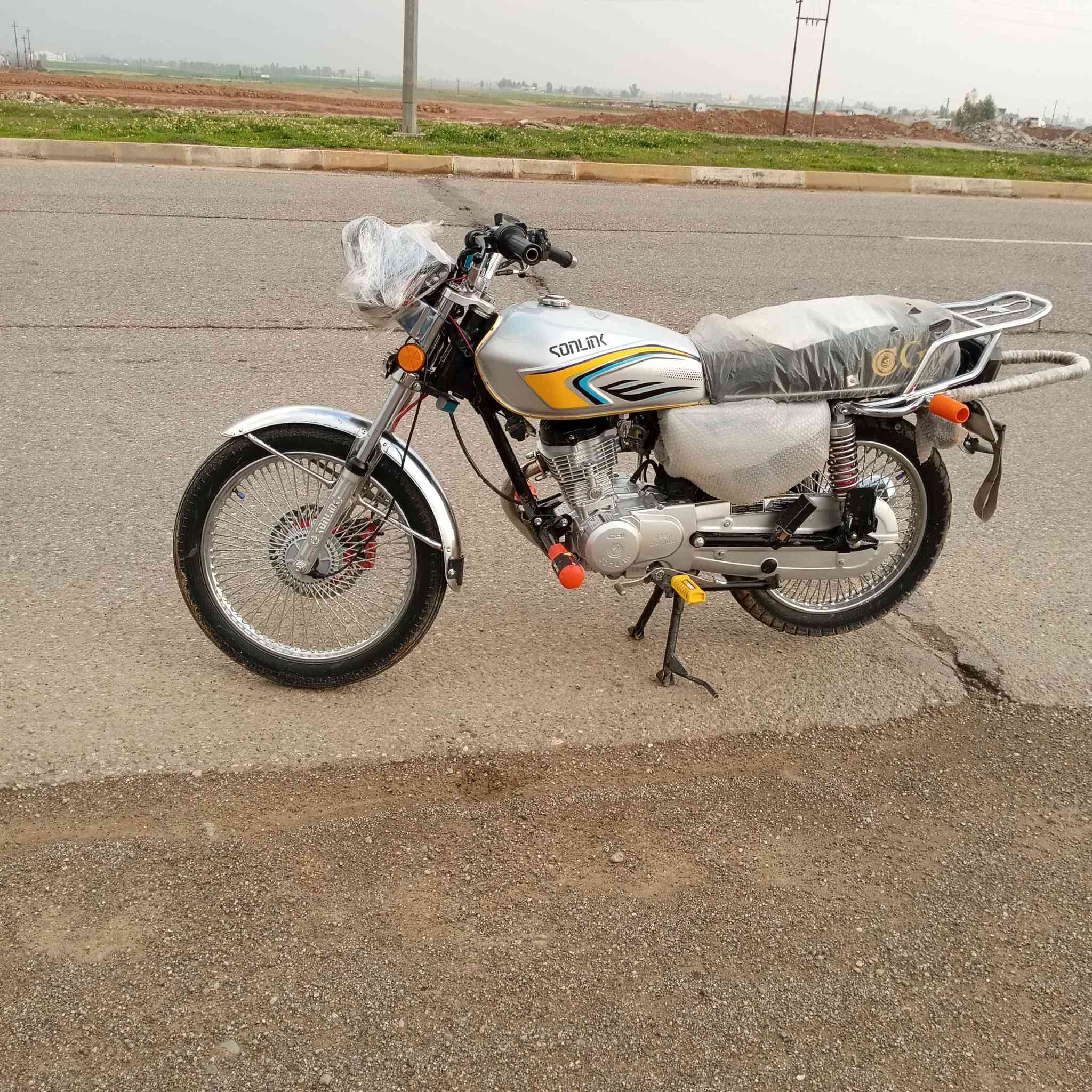 للبيع 2025اخو الصفر قبل شهرين طلعته دراجه جاهزه اي نقص مابيهاا تنكر سلف وتطلع وين ميعجبك السعر 775✈️🦅


**إذا كنت صاحب هذا الإعلان وتريد حذفه لأي سبب، رجاءا أرسل رسالة إلى الدعم الفني**