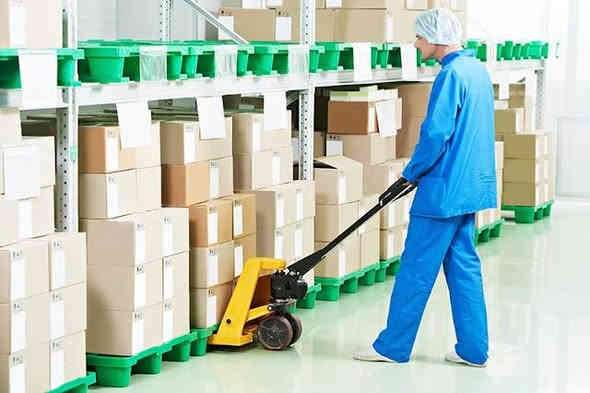 تعلن شركة وليد كروب عن حاجتها إلى:
عامل
طبيعة العمل: تحميل وتفريغ
شروط التقديم:
يفضل وجود خبرة سابقة في المجال.
القدرة على تحمل ضغط العمل والالتزام بأوقات الدوام.
سائق
نوع المركبة: (كانتر-هينو)
شروط التقديم:امتلاك إجازة سوق سارية المفعول معرفة جيدة بالطرق داخل المحافظة كركوك ونواحيها.
الالتزام بقوانين المرور والانضباط في المواعيد
المزايا:راتب شهري مجزٍي
 على من يجد في نفسه الكفاءة إرسال السيرة الذاتية على واتس اب:***********
