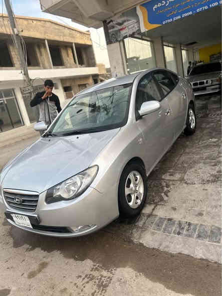 ئاڤانتی٢٠٠٧  
بڕاوەیە 
کوشن هیتەر 
مەکینە ١٦ دکشن بەرز 
ئاوێنە شەفت
بێ چاڵ و شوخت نمونە لە جوانی
تەبرید سارد و گەرم بەشەرت
گێڕ و مەکینەی بەشەرت
سەقف بەشەرت بێ بۆیاخ
کارەبای بەشەرت 
برێکی بەستراوە  یەک دینار مەسروفی نیە 
شوێن ڕانیە 
نرخ٤٥$
*********** رانية
