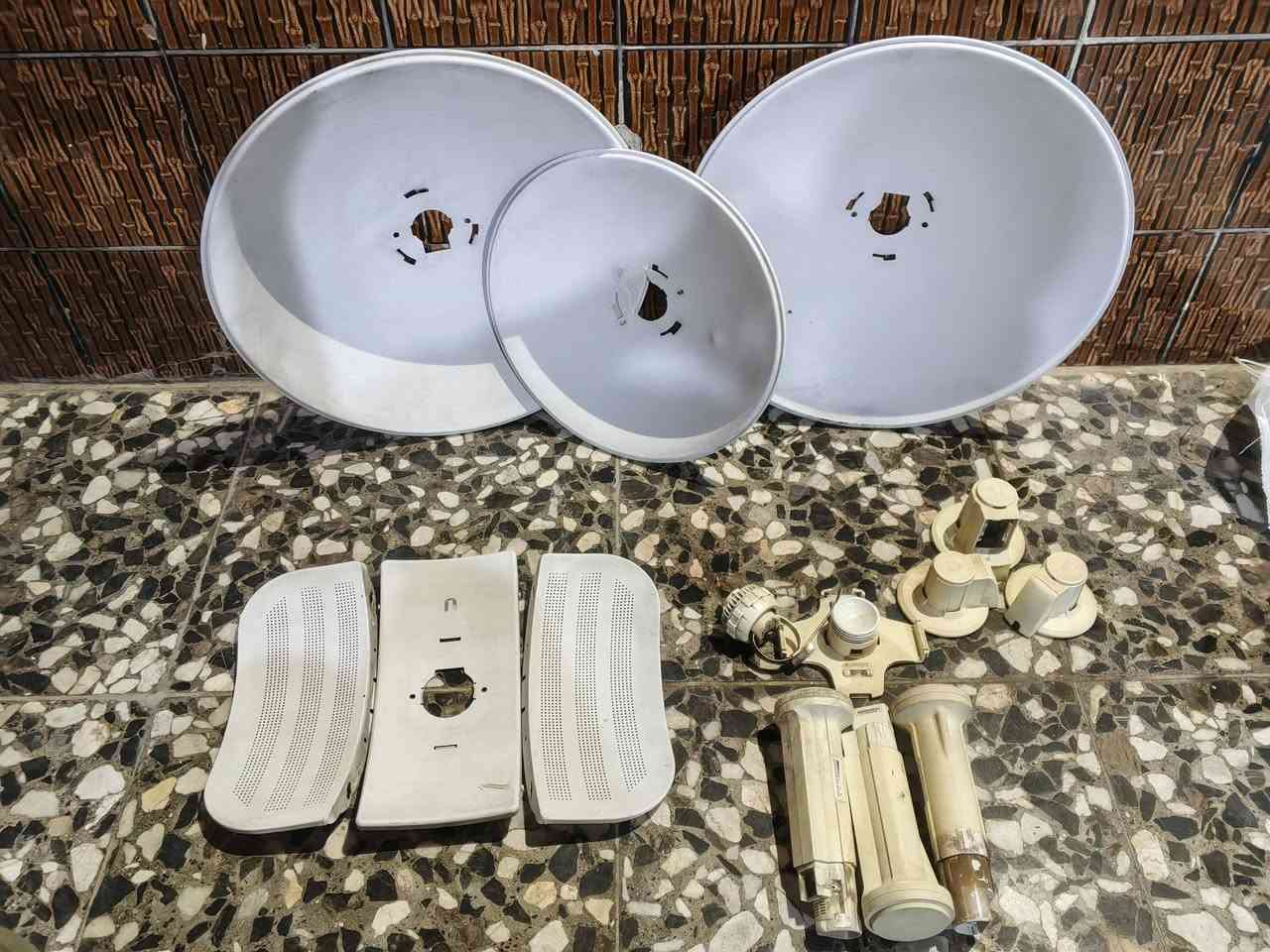 باور بيم موجود كميات نانو ستيشن موجود كميات لايت بيم موجود كميات العنوان بغداد المراسلة على الرقم ***********
