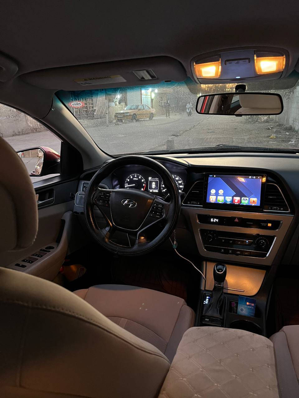 سوناتا 2017 وارد أمريكي للبيع — 🔥🚗
للبيع سوناتا 2017 وارد أمريكي، سيارة مرتبة ونظيفة وجاهزة، مناسبة جدًا للاستخدام اليومي، مريحة بالسياقة، وثباتها ممتاز على الطريق.
المواصفات: ✔️ مكينة وكير بحالة ممتازة
✔️ دواخل نظيفة وجديدة
✔️ مثبت سرعة
✔️ مانع انزلاق
✔️ الحادث أمريكي مكانه يم غطاء البانزين 
✔️ صورة الحادث مثبتة بالمنشور  
💰 السعر: 120 ورقة وبيه مجال بسيط
📞الاستفسار اتصال***********
