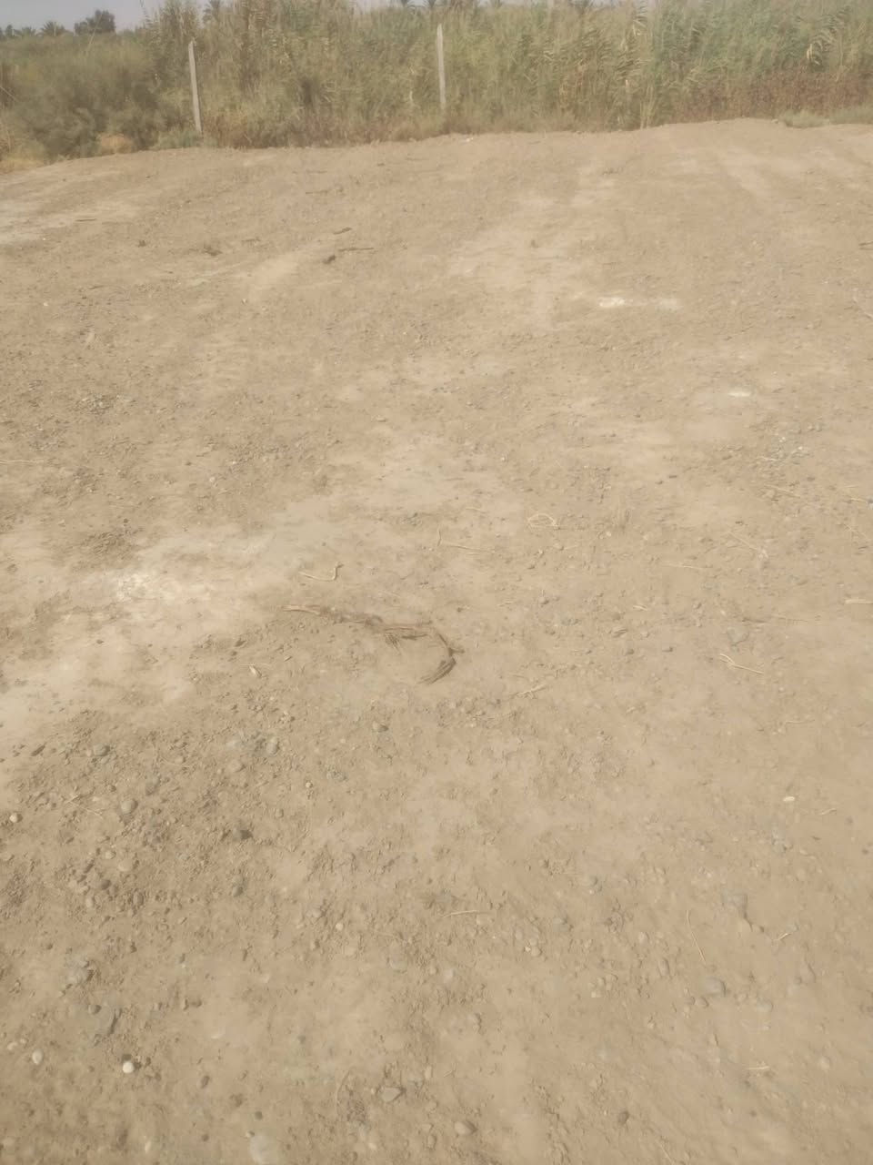 قطعة أرض للبيع سند زراعي طابو تتحول حجه مساحتها ١٢٠ واقع حال ١٢٦ متر ماء وكهرباء سعر ٢٠ شراي يتصل عنواني بلد حي ازدهار  ***********
