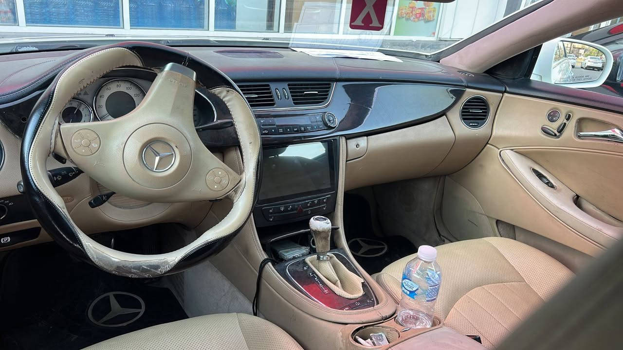 السلام عليكم مارسدس كلاس 550 اوتماتيك فول مواصفات وجدا نضيفه وجاهزه بيها مكانات صبغ اني ابيع حزام السياره ترايك للهند مكينه 8 سلندر تنفس طبيعي تبريد قطعتين انجماد شرط ولسعر 65 قفل قفل بدون عمله مكاني بغداد السيديه تقاطع درويش رقمي *********** علما السنويه جديده وراعيها ابو السنويه بغداد ساكن صديقي تحويل مباشر ان شاء الله بغداد, العراق
