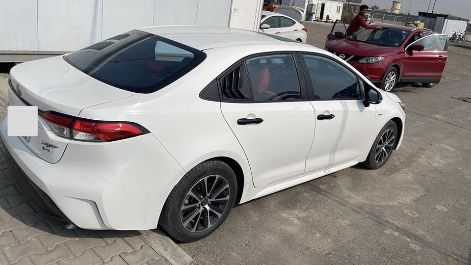 🔥 للبيع تويوتا كورولا هايبرد 2024 🔥
سيارة نظيفة جداً بحالة الوكالة، استخدام شخصي ومحافظة عليها.

📌 التفاصيل:
▪️ الموديل: 2024
▪️ النوع: كورولا هايبرد
▪️وارد صين شكل الوارد امريكي 
▪️ العداد: (٢٣٠٠٠) كم قابل للزيادة

📌 الحالة:
✔️ طخة بسيطة بالدعامية بدون صبغ
✔️ باقي الاجزاء مكفولة من الصبغ والتعديل والتبديل
✔️ السيارة جاهزة للاستخدام

📌 السعر:
22,500,000 دينار 
السعر مجال بسيط قابل للتفاوض

📍 الموقع: (بغداد-حي الجامعة)
📞 الاتصال: (***********)
واتساب:(***********)
