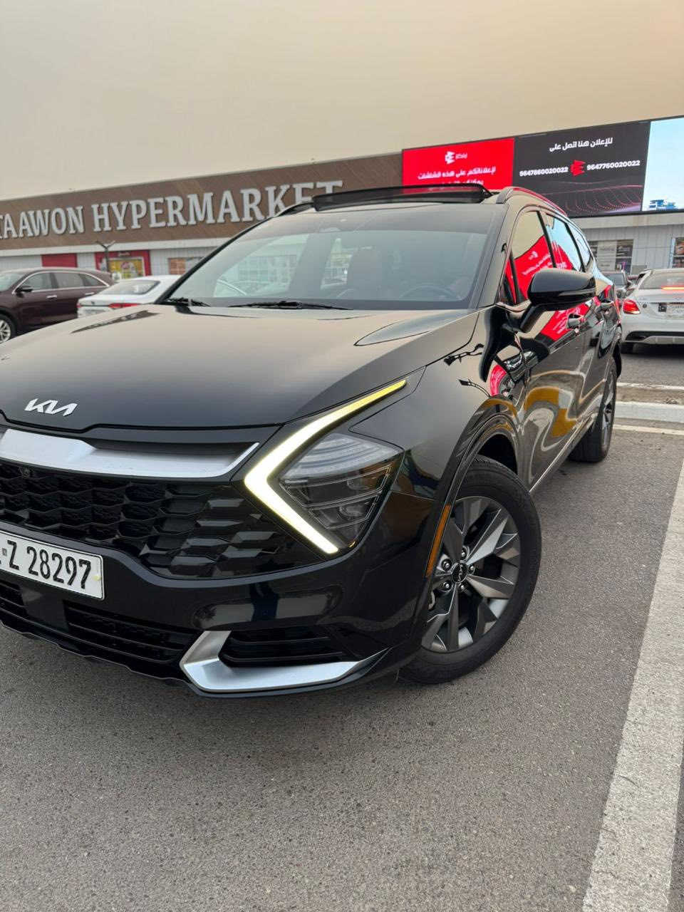 السلام عليكم
سبورتج موديل 2023 امريكي اكس لارج 
للبيع
حادثها دعامية وبنيد 
فول مواصفات 
مكينه 2500 
بانوراما
بصمه +ابواب 
ترحيب اضاءة 
شاشة طويلة 
انضمه قيادة 
اشارة بالمري 
رادار نقطة عمياء 
رادار قيادة الي 
اوتو بارك 
اوتو ستوب 
هند بريك بصمه 
حساس خلفي 
كشن كهرباء 
كشن جلد 
تدفئة كشنات
تبريد قطعتين 
لايت زينون 
لد نهاري اكس 
بك لايت لد 
كروز مثبت سرعه 
تشغيل عن بعد 
 
ماشية 58 ميل
رقم بغداد الدولي 

السعر 212$

مكان السيارة بغداد 
***********
