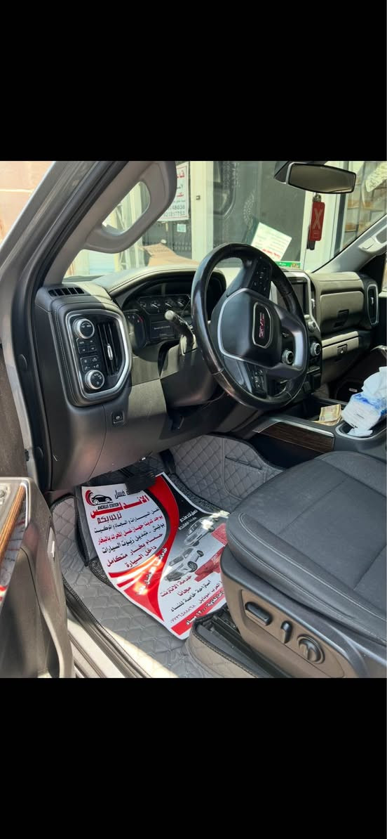 سيراGMC موديل2021 وارد أمريكي قطعتين صبغ مدكر وبنيد
باسمي السيارة  رقم أربيل السنويه إلى28 
تخم تاير جاهزة السيارة السعر 300
للاستفسار *********** ابو كرار  محرك ٨سلندر  بدي قصير باب طويل البصرة, العراق
