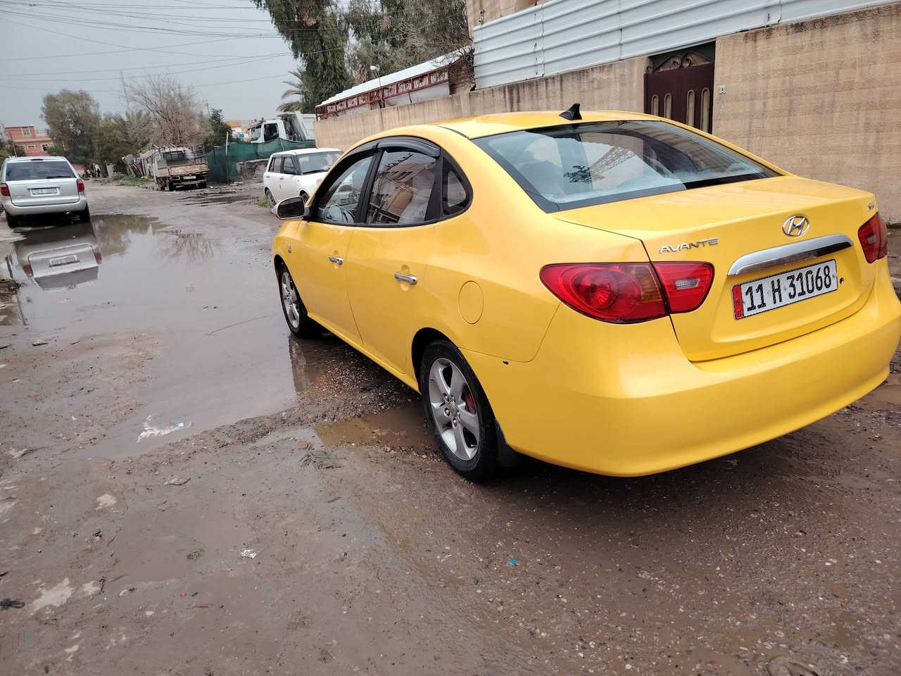 السلام عليكم
هيونداي أفانتي 
رقم بغداد موديل 2009
رقم انكليزي هيئة غرمات صفر
كابون بانزين إلكتروني ***********
