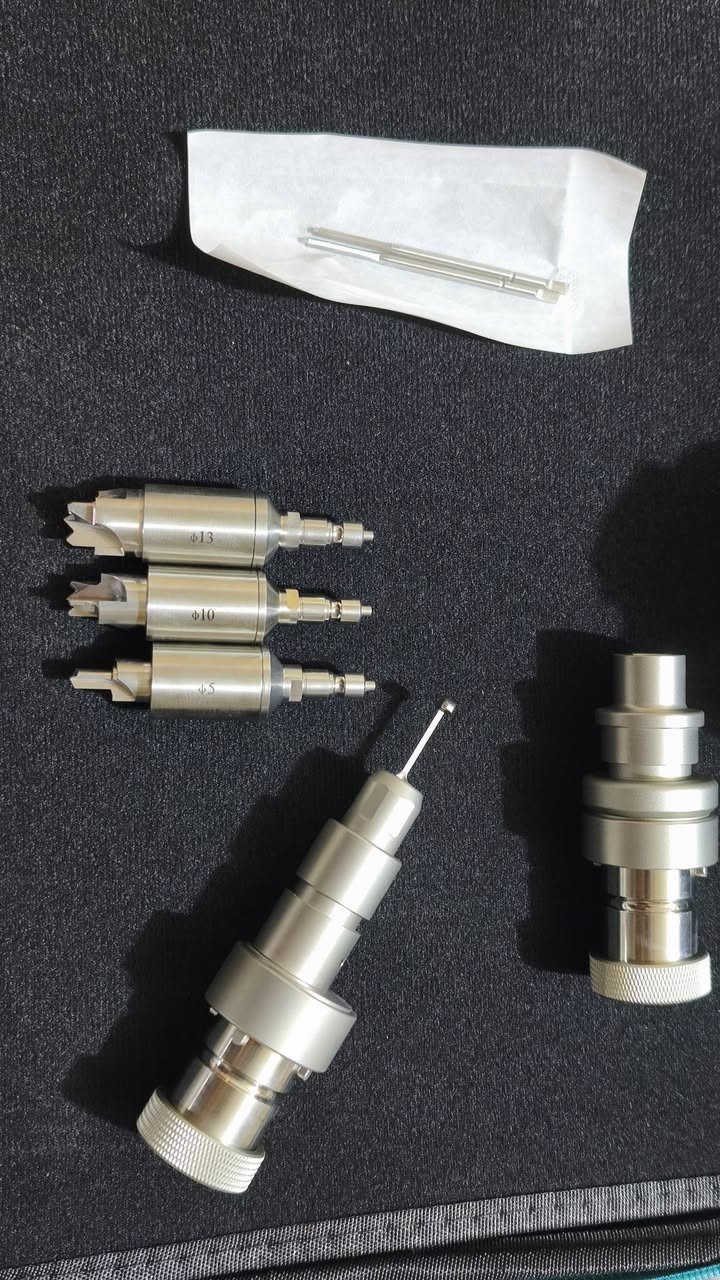 يتوفر مجموعة من  drill & saw 
Stryker set system 6 &7
Rujin drill ,saw 
Small bone saw 
Sternum Saw 
Cranial Drill
#drill
#saw


**إذا كنت صاحب هذا الإعلان وتريد حذفه لأي سبب، رجاءا أرسل رسالة إلى الدعم الفني**