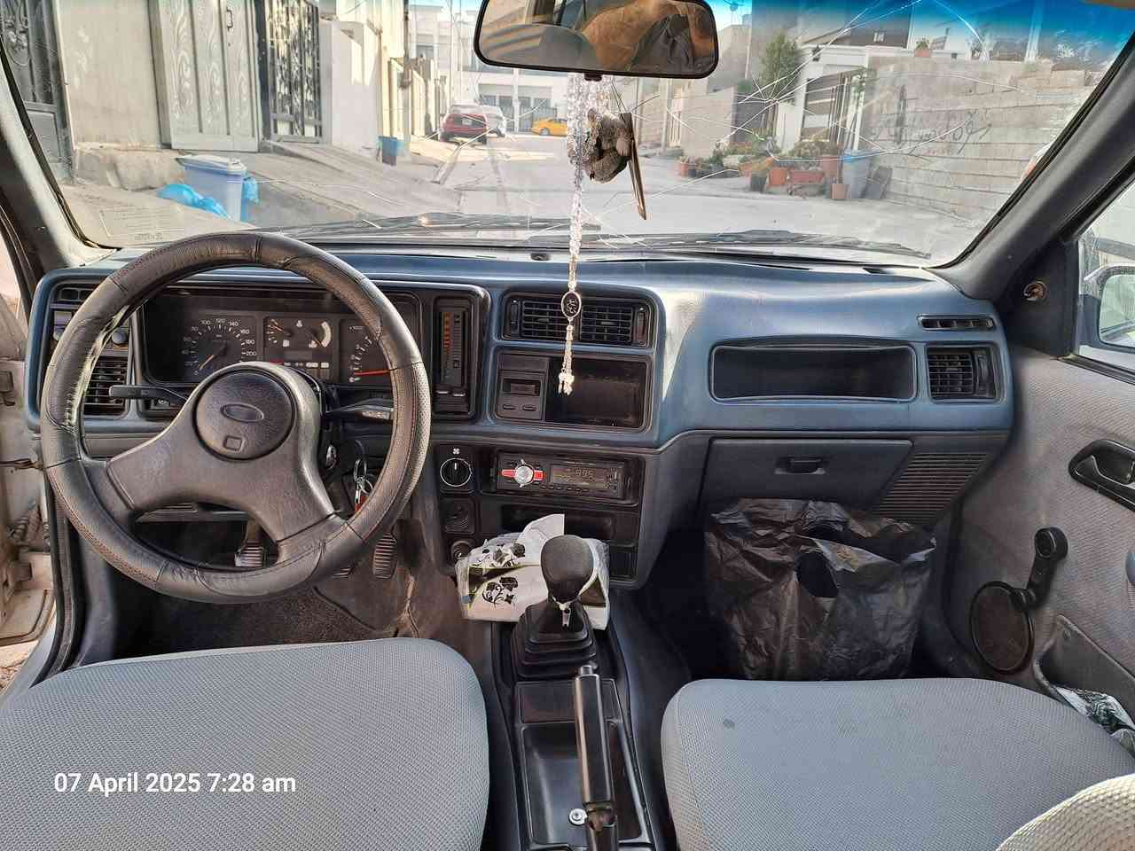 للبيع فورد سييرا محرك جمل موديل 1992 صبغ بلادي كهربائيات كلها شغالة رقم كركوك دفتر بنزين موجود السعر 20 بي مجال بسيط للإستفسار الإتصال على ***********
