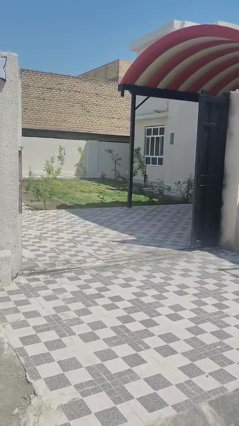 يالله اللهم صلي على محمد وال محمد بيت للبيع مساحته 225 متر سند 25 تفاصيل اكثر داخل الفيديو العنوان كربلاء طويريج خلف الاطفاء للاستفسار *********** عقارات تاج القمه شارع اربعين مقابيل الطابو
