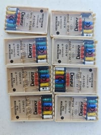 معجون أسنان • ٨ علب • معيبة