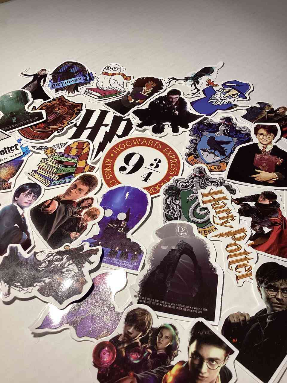 ‼️ جمله ‼️ جمله ‼️ جمله ‼️ متوفر جميع الاستيكرات ضد الماء ضد الخدش لصق قوي جداً البكج 50 قطعه مقطع سعر الدرزن 24000 دينار توصيل 5000
تواصل***********
