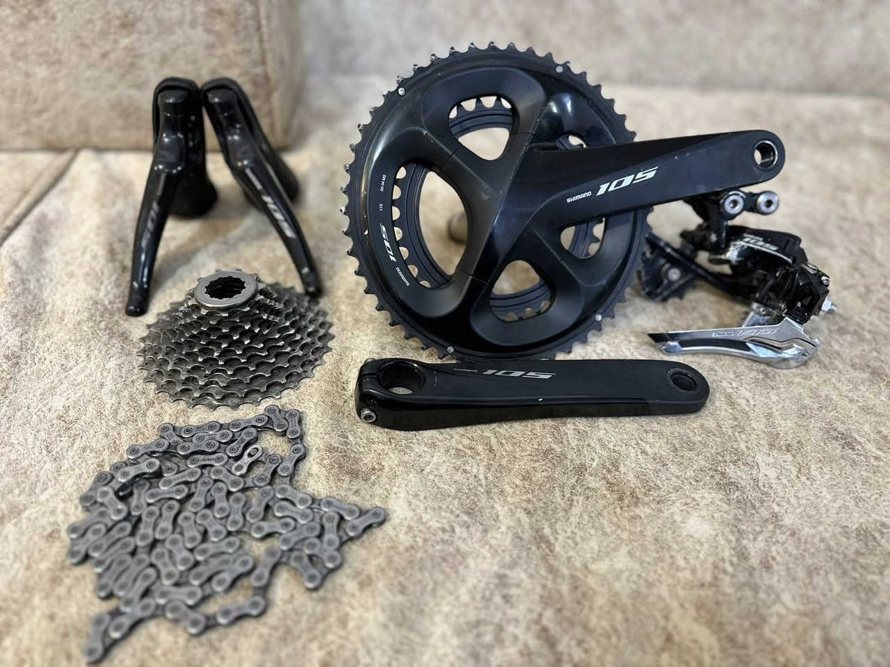 السلام عليكم متاحح قطع نارر 🔥

سستم r7000 105 كامل نضافة فول كله شغال
سستم 105 r5800 كامل نضافة فول كله شغال

فريم أس ووركس فوول كاربون موديل2017 تفاصيلة خاص
فريم رود تسونامي المنيوم موديل ٢٠٢٤ جديد مع كارتونتة

زوج ويالة ديتي سويس المنيوم صناعة سويري فول سلاسة 
زوج ويالة زايب فول كاربون صوت مرعب 6 بنط ٣ شرح 

للاستفسار عن كل القطع والاسعار التواصل خاص او الاتصال بالرقم ***********
متوفر توصيل لجميع المحافظات
