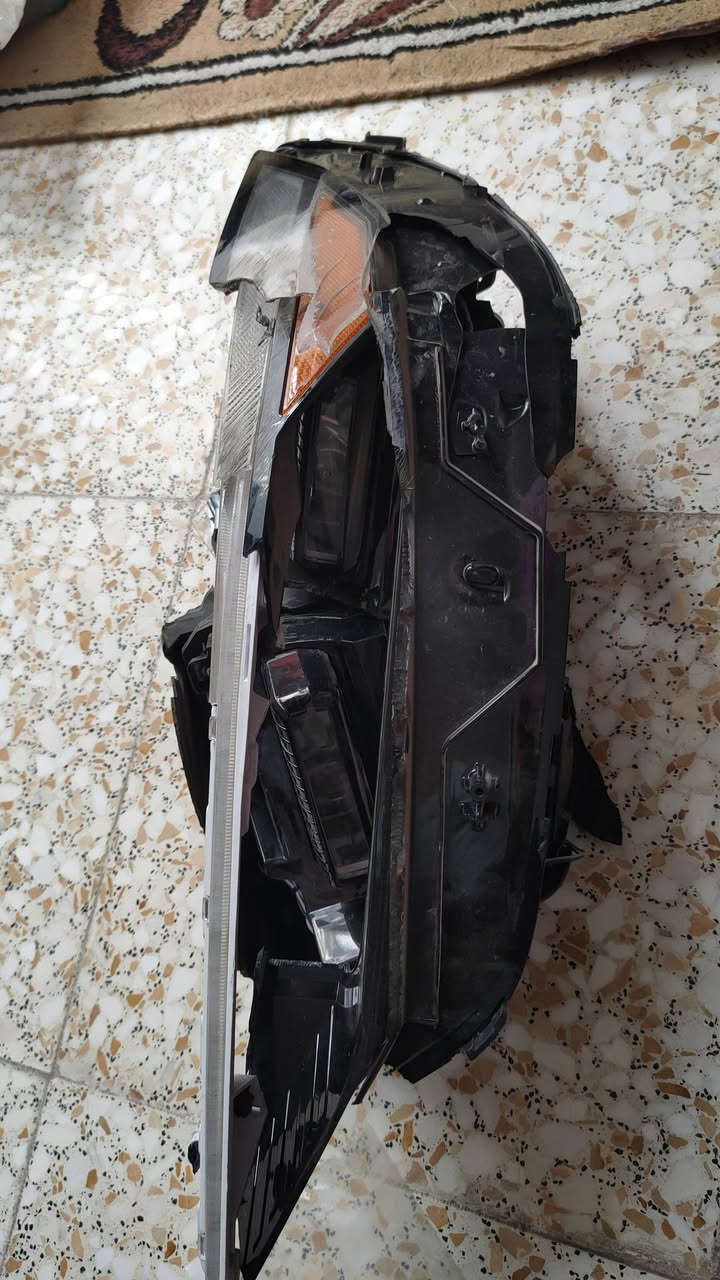 سلام عليكم غراظ دعاميه النترا 24 لايت مكسور شغال وبك لايت  وفرشة مال جنطه مامستخدمه ولايت وبكلايت فورتي 24 قيم بل يرضى بي الله وخذ ***********
