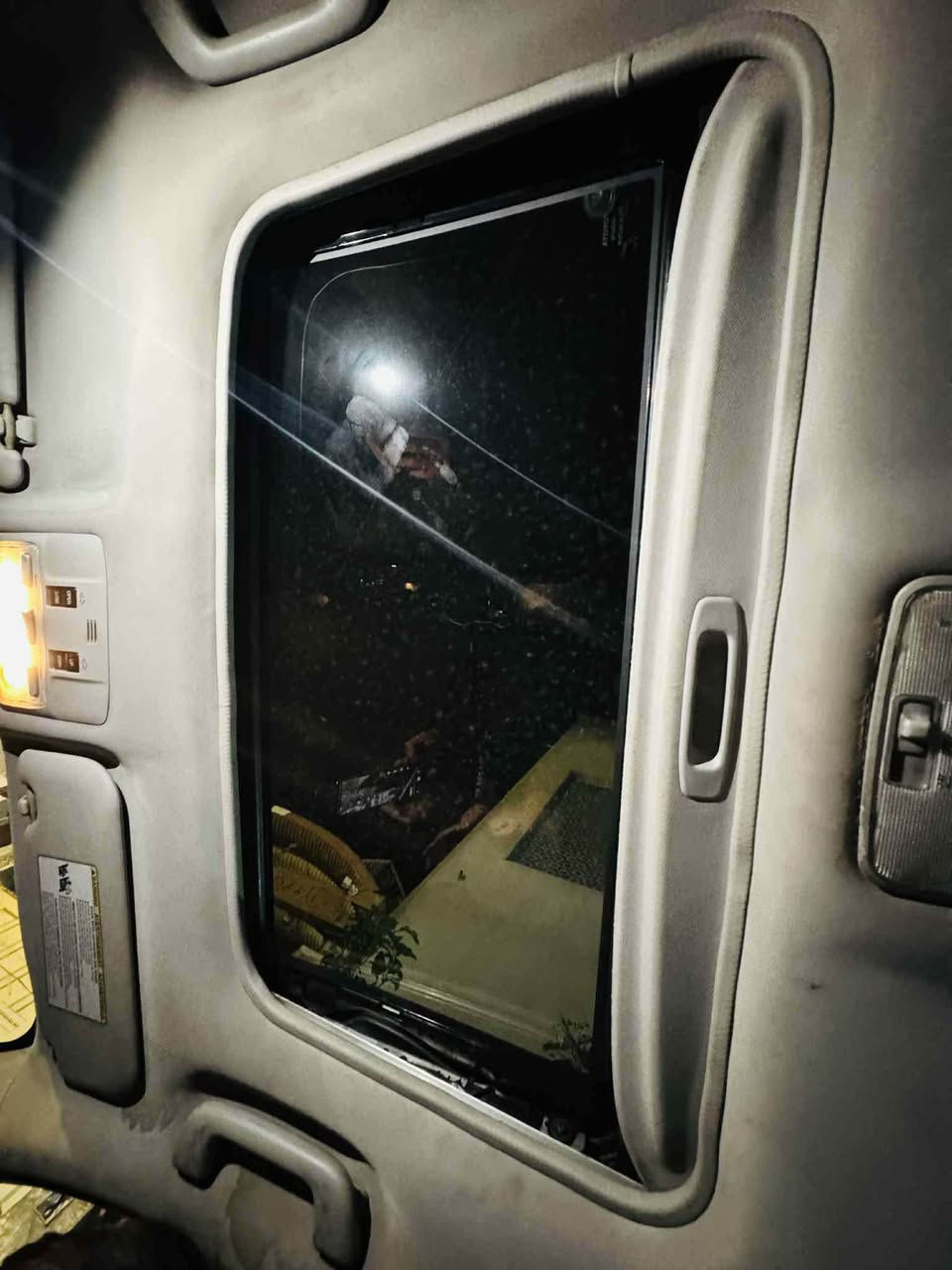 تحية طيبه الى جميع اعضاء المحترمين
كورلا للبيع او مراوسه حسب القناعة
موديل 2015 من فئه S اسلايد روف شفتات استيرين بصمه طخم اطارات جدد سيارة بيه نصف جامرلغ امامي صبغ من طرف السايق وجامرلغ الثاني بيه تعديل بسيط جدا بدون دواخل وبدون ارباك رقم و سنوية جديدة شرط التحويل و وكاله سعر 138 بيه مجال بسيط
للاستفسار اتصل 
*********** مكان سيارة طوز خورماتو طوز, صلاح الدين
