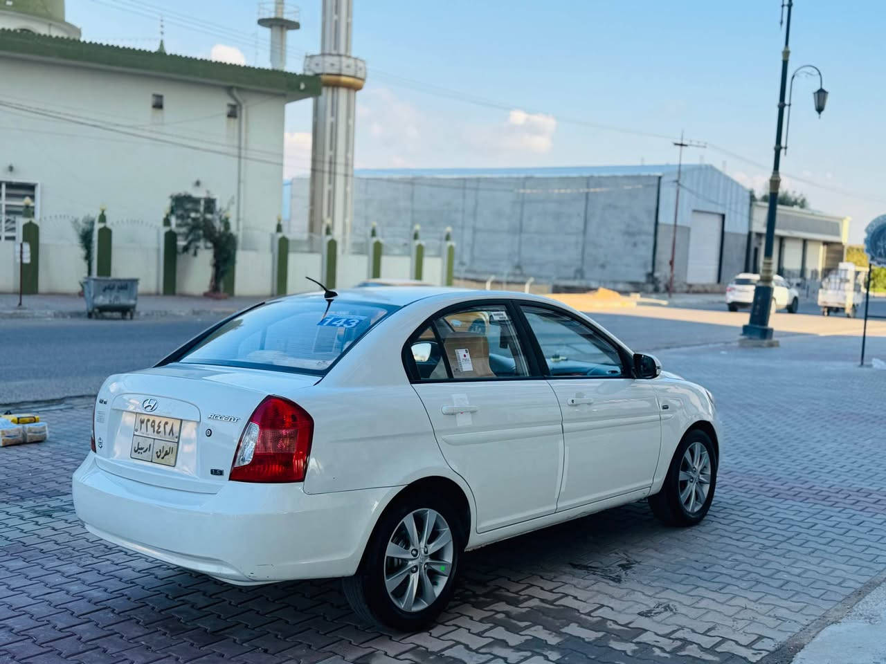 سلام علايكم 
اكسنت موديل ٢٠١١ خليجي

 كير اوتماتيك  محرك ١٦ 
داخل اصفر  ويل كروم جاكهرباي

كير محرك بشرط لا بخار لا صرف 
سياره بي بونيت جملغ بدون جكه دواخل 

  سعره ٨٧ بي مجال قليل 
***********
*********** كركوك, العراق
